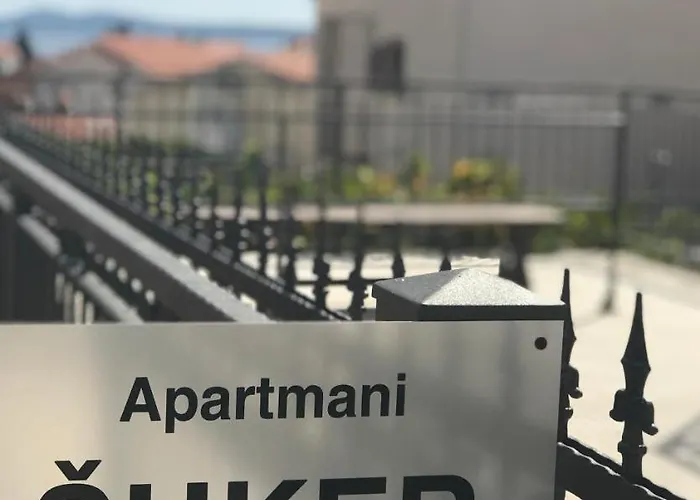 Апартаменти Suker